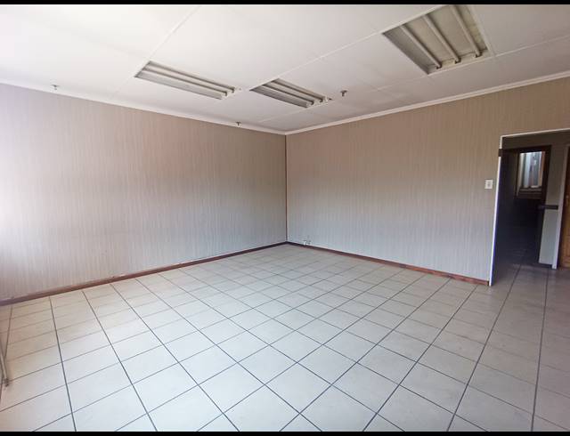 4,116M² BUILDING FOR SALE IN INDUSTRIA WEST